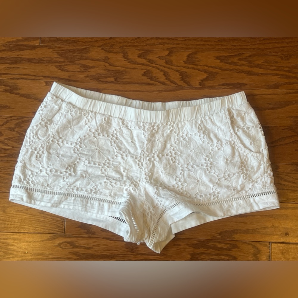 Lily Pulitzer Wixson Eyelet Shorts White (L)